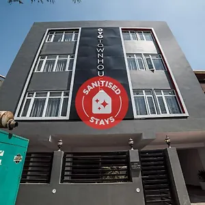 Hotel Oyo Townhouse 086 Pankha Road ****