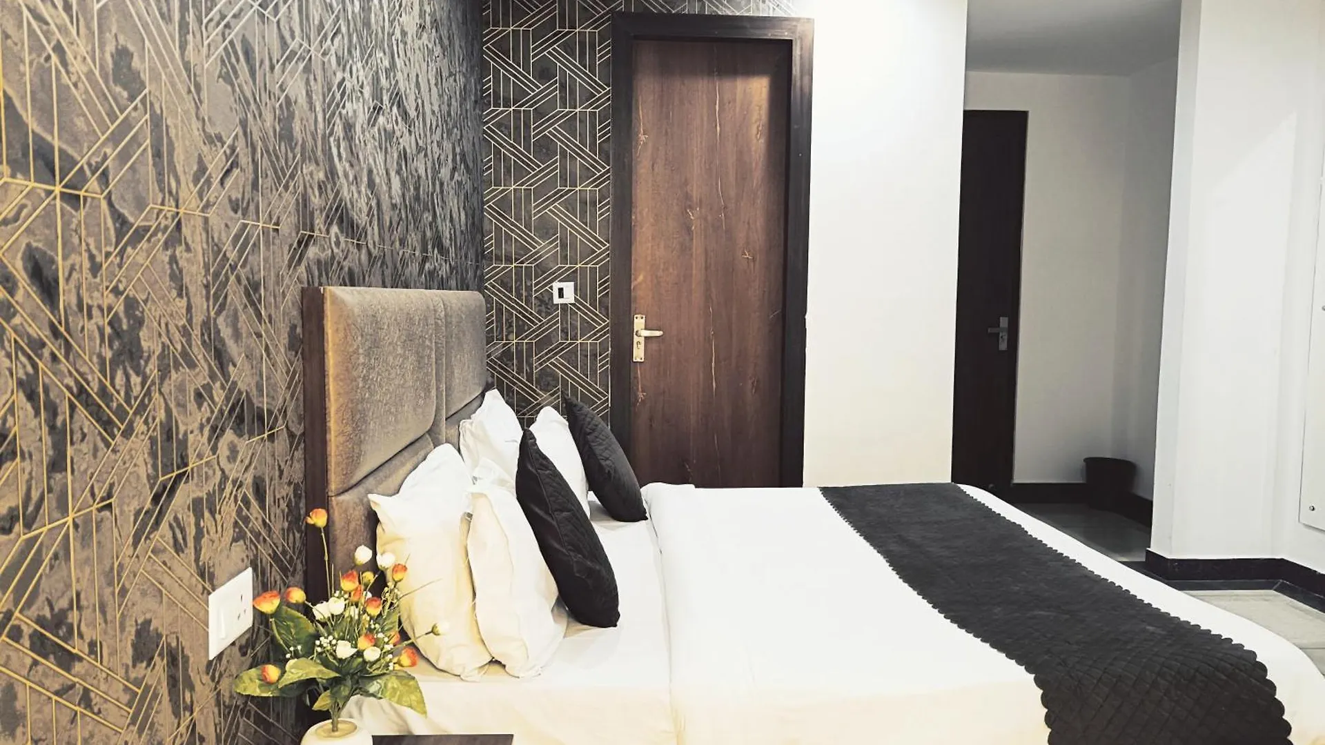 Hotel Park View A Family Hotel - Delhi Airport New Delhi
